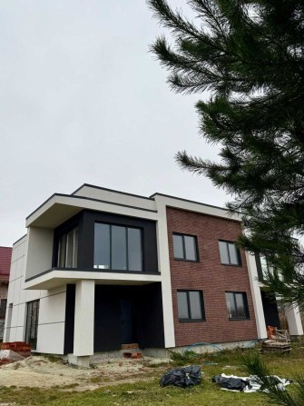 Продаж котеджу в топовій локації у м. Пустомити - фото 1