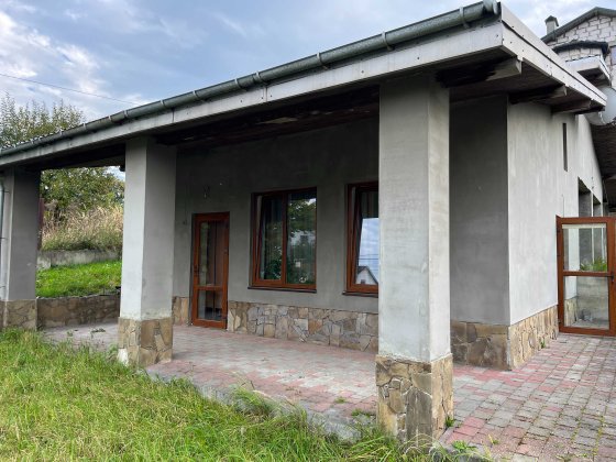 Чудовий будинок в Пустомитах 280 кв.м. Пустомыты