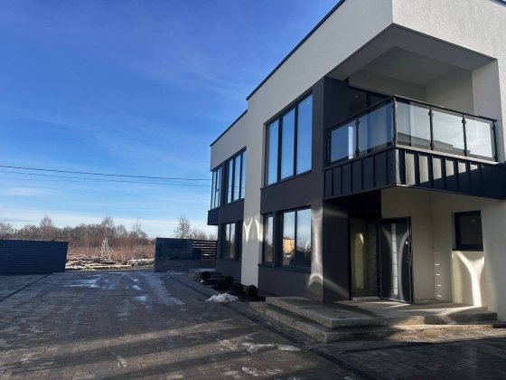 Продаж 3-кім. будинку 135 м.кв., в. І. Франка Зубра Зубра