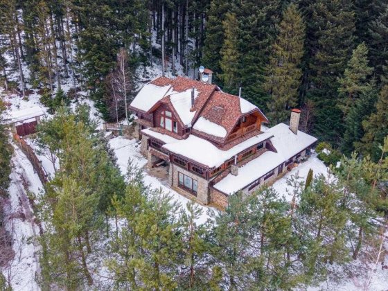 Маєток/Дизайнерський ремонт/Східниця/Львівська область Східниця