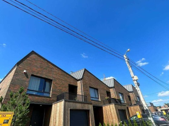 Продаж таунхаусу у Зубрі біля лісу Зубра