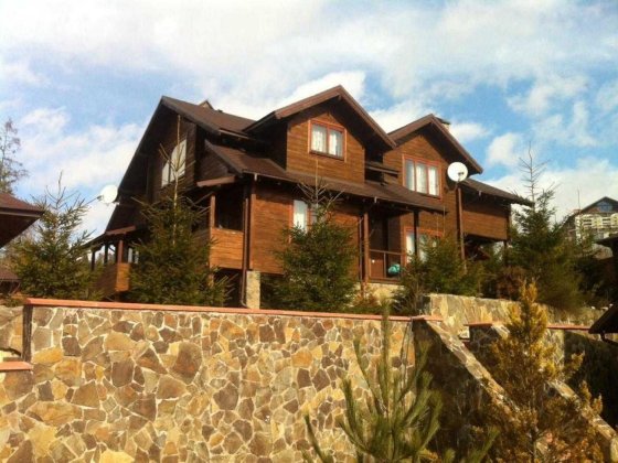 Продаж будинок 350 м.кв. 19 сот. вул. Січових Стрільців с. Славсько Славское