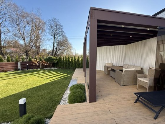 Продаж сучасного котеджу Зубра без комісії Зубра