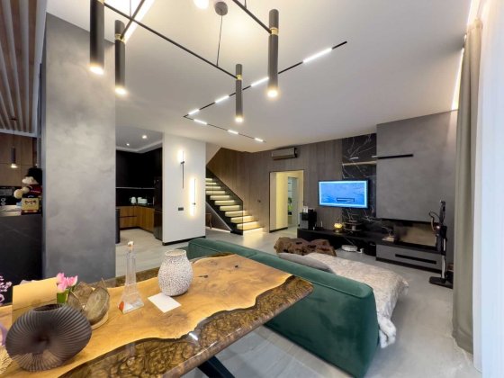 Продаж котеджу,Зубра,200 кв.м.,вул. Івана Гонти (БЕЗ КОМІСІЇ).Є ВІДЕО Зубра