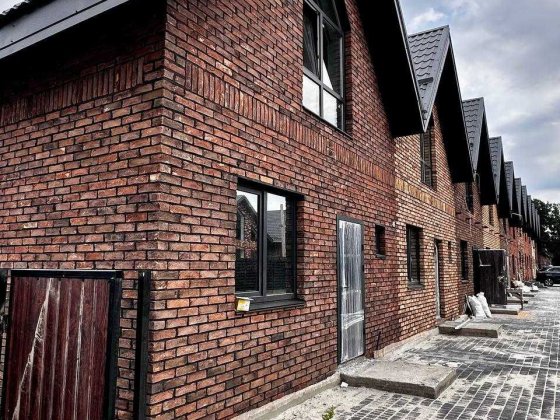 Продаж Будинки у Баварському стилі без комісій та передплат Забудовник Зубра