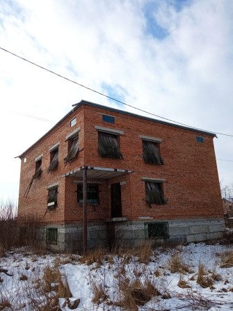 Незавершене будівництво м. Городок,  2 пов. +цок. 600 м. кв.  21 сот. - фото 1