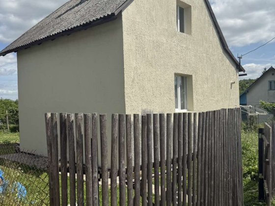 Дачний будинок із земельною ділянкою Моршин