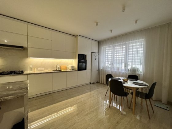 Продаж нового  котеджу з ремонтом Зимна вода! Зимна Вода