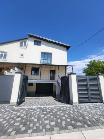 Продаж котеджу в Зимній Воді - фото 1