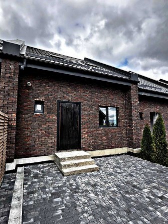 Таунхаус із баварської кладки | Малехів | Від Забудовника! - фото 1