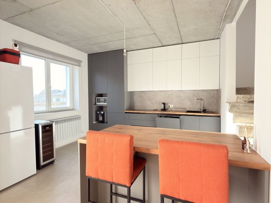 Продаж 3-кім. будинку | ремонт| власна ділянка Конопниця