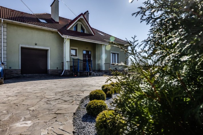 Продаж 2 поверхового будинку с.Конопниця - фото 1