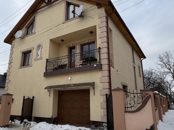 Продаж будинку біля Львова у Конопниці Конопниця