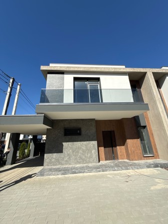 Елітний котедж у Конопниці ( КМ Stone Village ) - фото 1