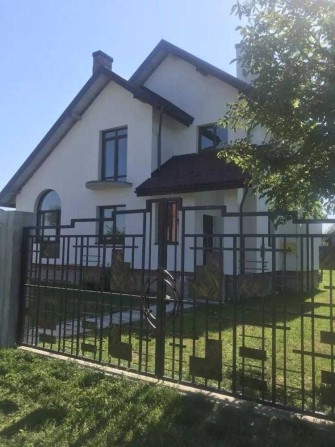 Продається сучасний будинок у місті Жовква - фото 1