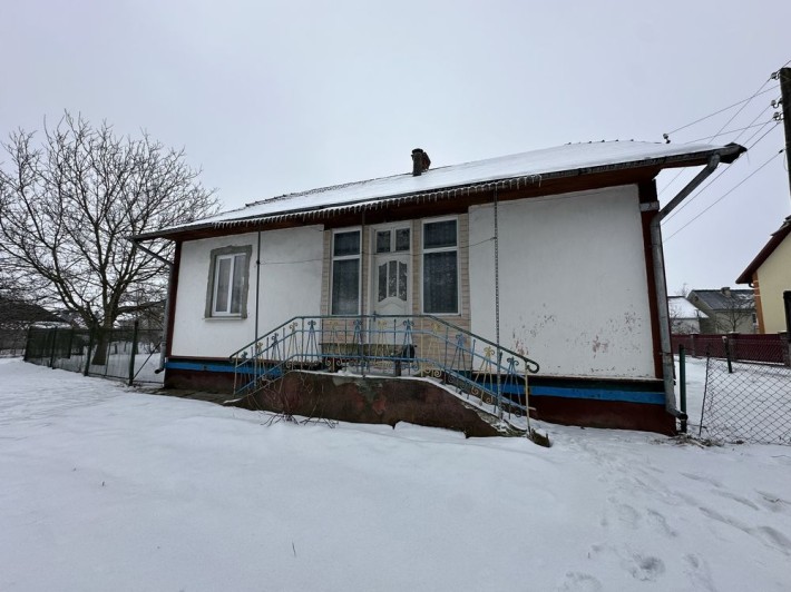 Продається будинок  поблизу м.Стебника (с.Доброгостів) - фото 1