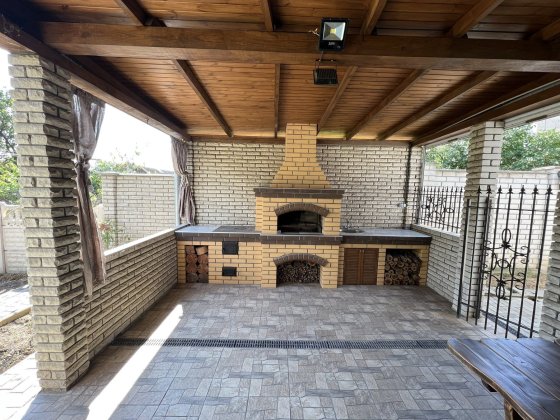 Дом-2 комн.разд. 77 м.кв. 2009 г. в/у, ремонт,6 Слободская -Погранична 