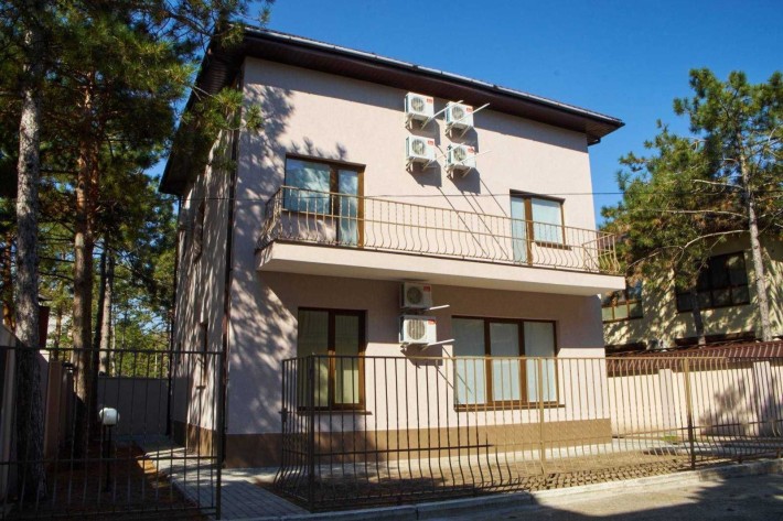 Продается дом на берегу моря, в курортном районе Коблево. - фото 1