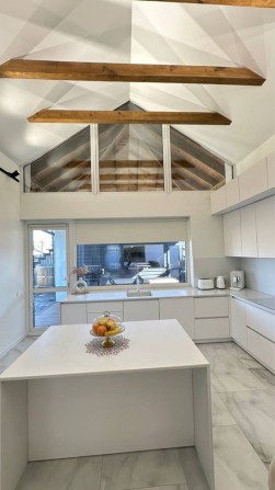 Продам сучасний будинок в Ірпені - фото 1