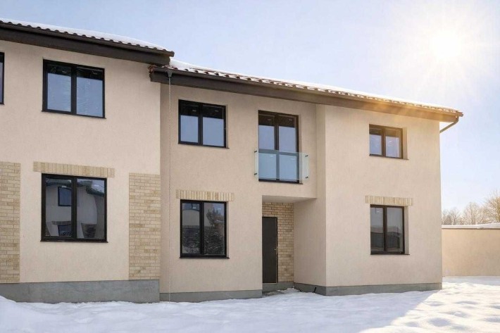 БЕЗ КОМІСІЇ !!!Продам  котедж в престижному м-ні міста . Щасливе  !!! - фото 1