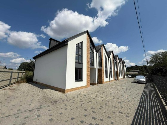 Таунхаус 87 м² у Бучі біля Кампи | Газ | Центр. комунікації | Є-Оселя Буча