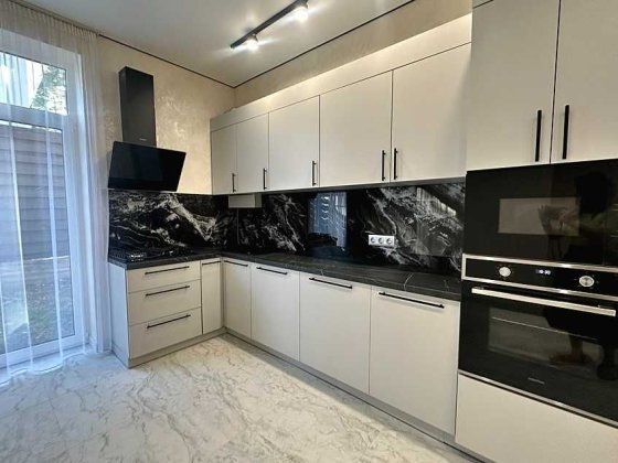 Таунхаус з ремонтом у Бучі! Локація - ТОП. єОселя, держ.програми- ТАК Буча