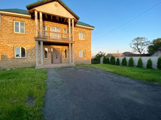 Продам Дом  возле пл освобождения.плюс СТО Кривой Рог