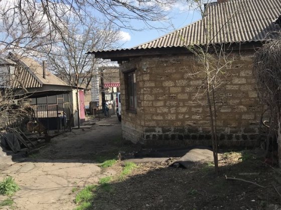 Продам котедж 1/4 будинку 17квартал Кривий Ріг