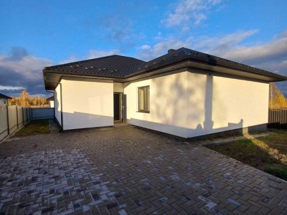 Продаж будинку без комісії Ровно