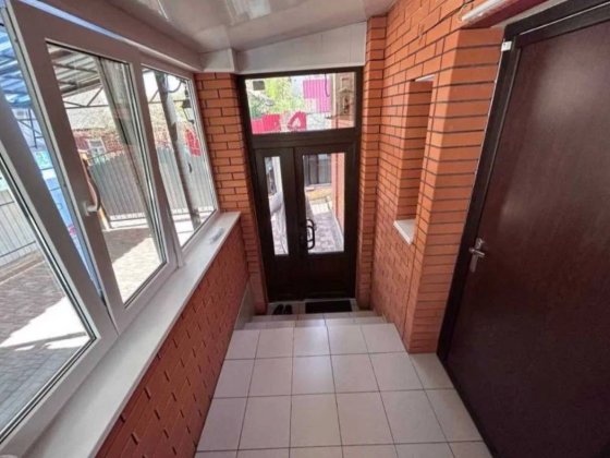 Кирпичный новый дом 4 ком. в центре, газовое отопление Полтава