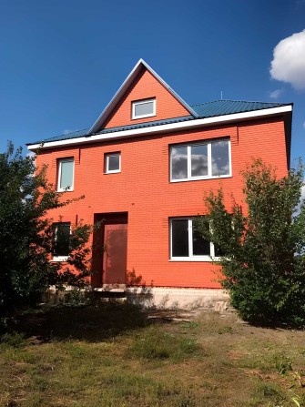 Центр Міста Р-н. Конкорд. Двоповерховий Будинок. 5 Соток Приватизовані - фото 1