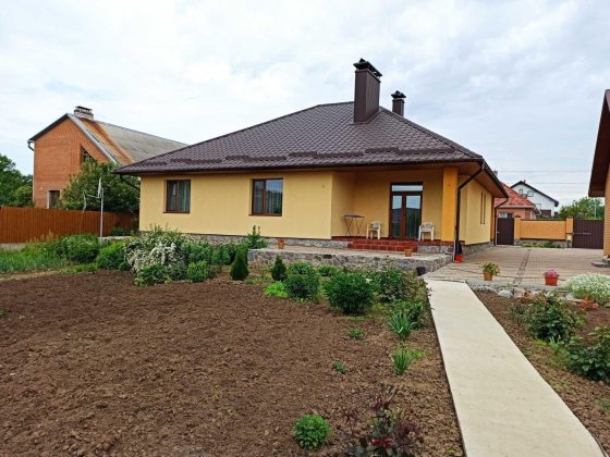 Новий сучасний будинок, євроремонт, цегла, ландшафт, Яківці Полтава