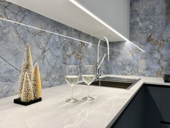 Продаж двоповерхового  будинка з новим ремонтом з каміном без комісії Ирпень