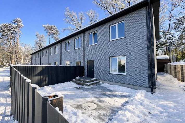 Зданий в експлуатацію таунхаус у Бучі | готові документи | парк поруч - фото 1