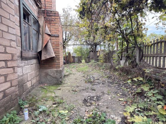 Продам ділянку у центрі міста з невеликим домом Кривой Рог