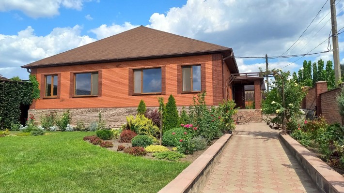 Срочно! Продам элитный дом с. Вольное (Красный шахтарь) - фото 1