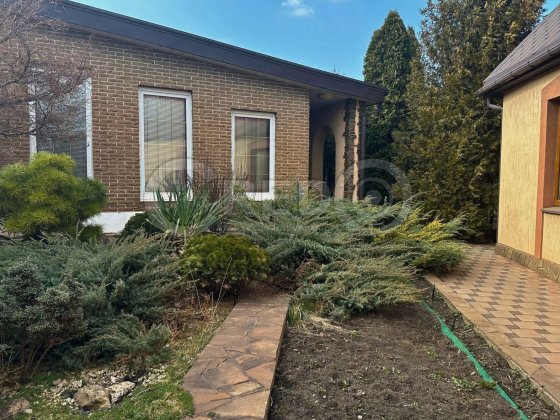 Продається будинок вул. Черняховського Кривой Рог