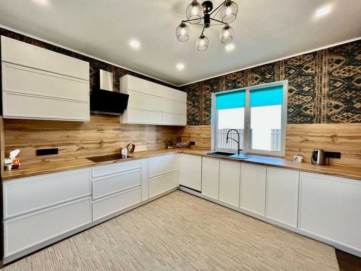 Одноповерховий будинок з ремонтом у новій котеджній забудові Бучі! - фото 1