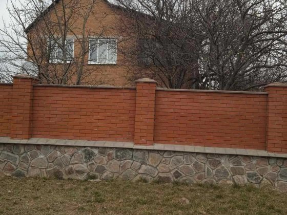 Продам двохповерховий цегляний будинок в районі Лавок ( грл) Полтава