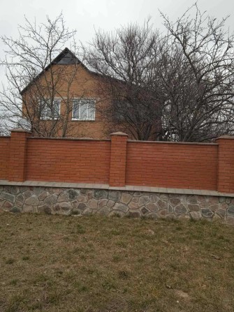 Продам двохповерховий цегляний будинок в районі Лавок ( грл) - фото 1