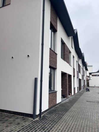 Таунхаус з газовим опаленням в центрі міста - фото 1