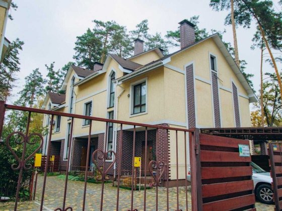 БЕЗ КОМІСІЇ, таун з РЕМОНТОМ, Сертифікат ТАК, Центральний парк Ирпень