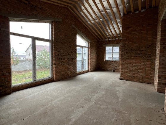 Продаж чудового будинку в Червоних Горах!Підходить під Єоселя! Рівне