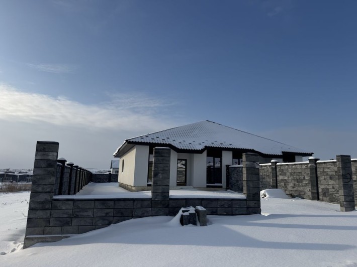 Продам котедж з ділянкою 5 сот! Р-н Ювілейний - фото 1