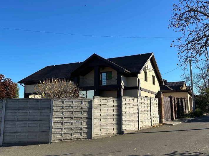 НОВА ЦІНА. Продаж двоповерхового будинку в Ц-М районі, Карачуни - фото 1