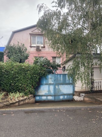 Продам свій будинок с магазином ( карнаватка) ц міский район - фото 1