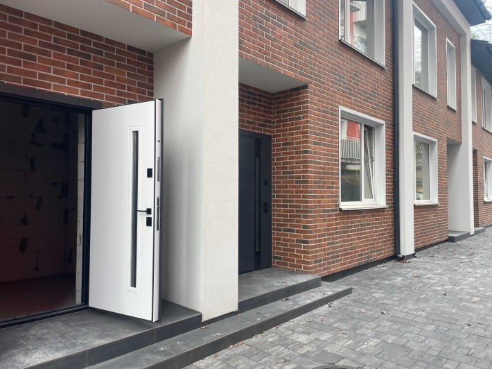 Таунхаус в центрі міста Ірпінь, ГАЗ Іпотека, Сертифікат - фото 1