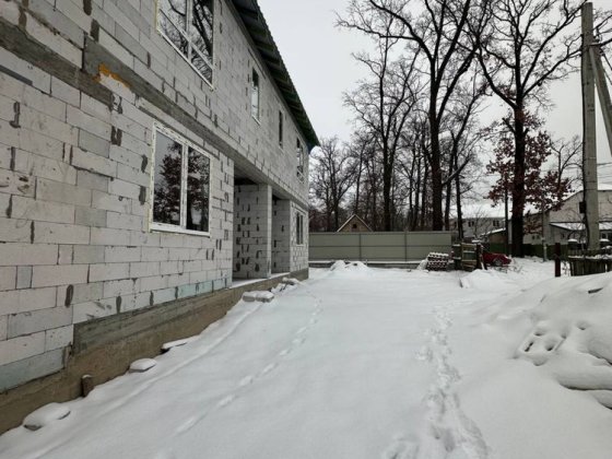 Таунхауси  в центрі Бучі, вся інфраструктура поруч Буча