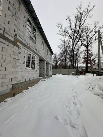 Таунхауси  в центрі Бучі, вся інфраструктура поруч - фото 1