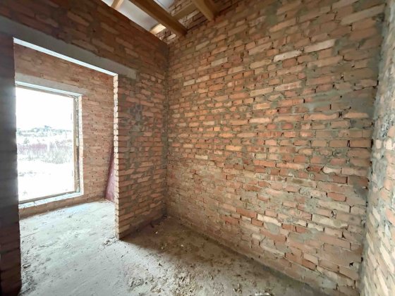 Продаж котеджу з ділянкою 2,5 сот Рівне